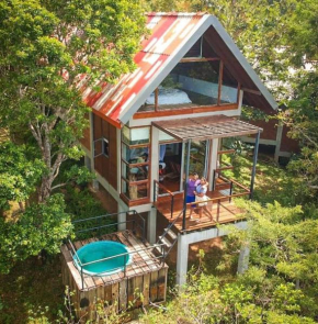 Treehouse Luxury Chalets